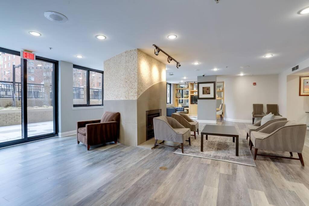 Fantastic 2 Bedroom Condo At Ballston With Gym Arlington Esterno foto